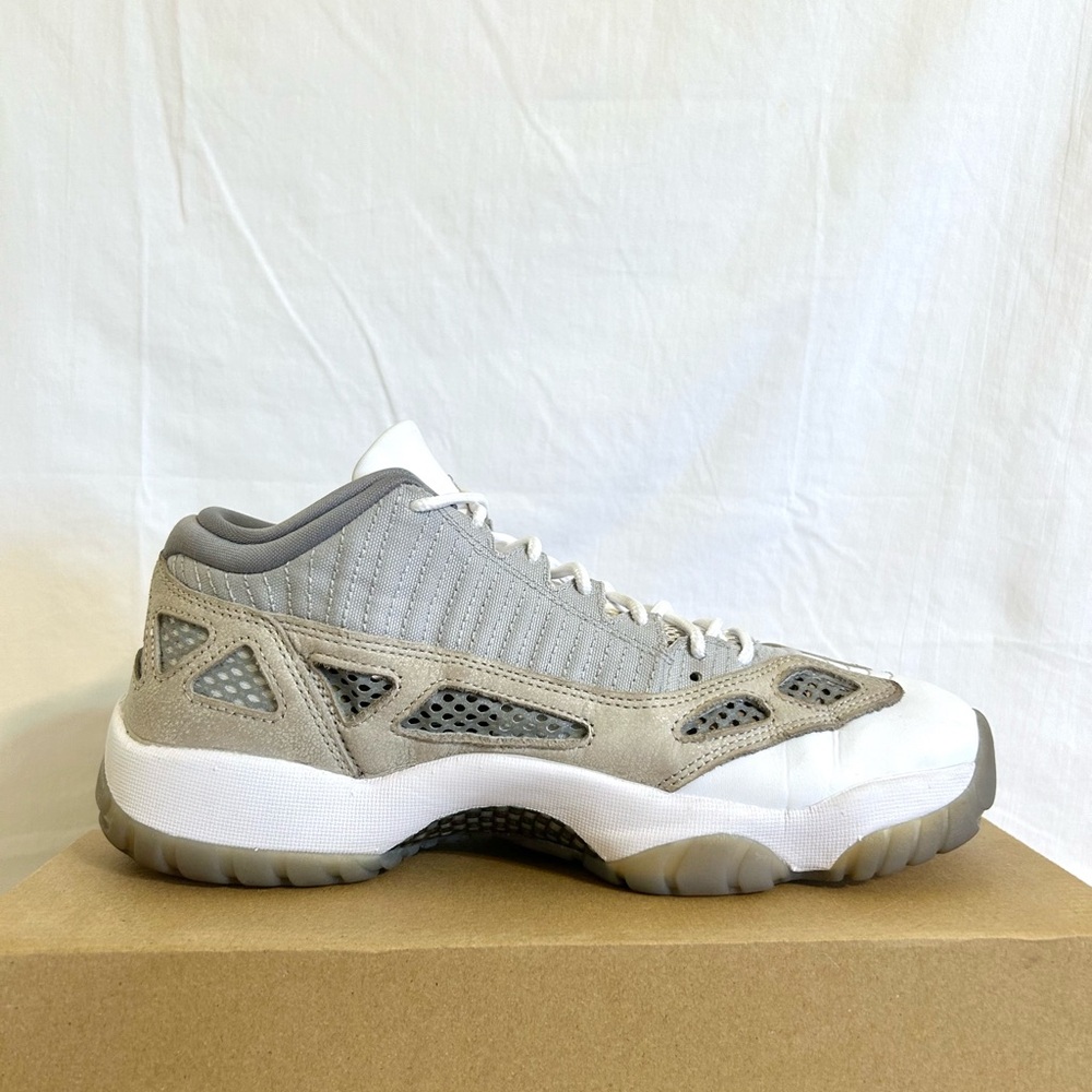 AUTHENTIC Jordan 11 Retro Low IE Light Orewood Brown size 9.5 919712-102 2022 - Picture 3 of 9
